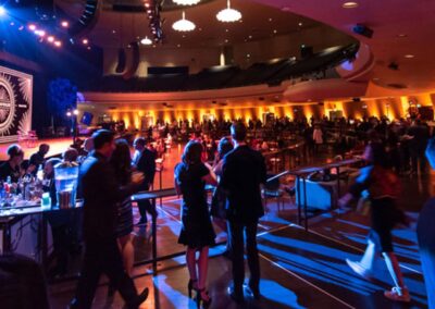 GLAMORIZING AN ANNUAL HOLIDAY PARTY FOR A BAY AREA TECH COMPANY